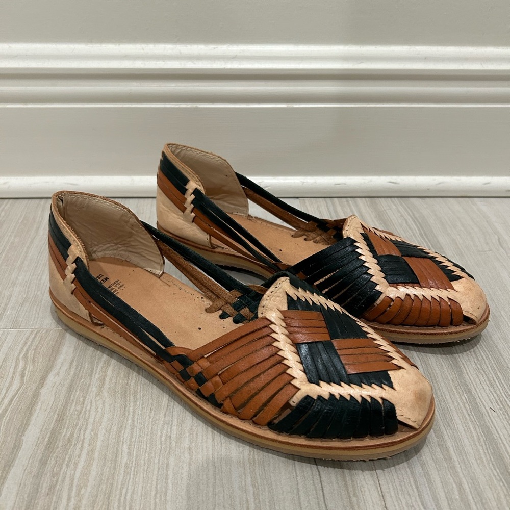 New Authentic Women’s Huaraches Dark Green/Cognac Shoes made in Mexico- size 9
